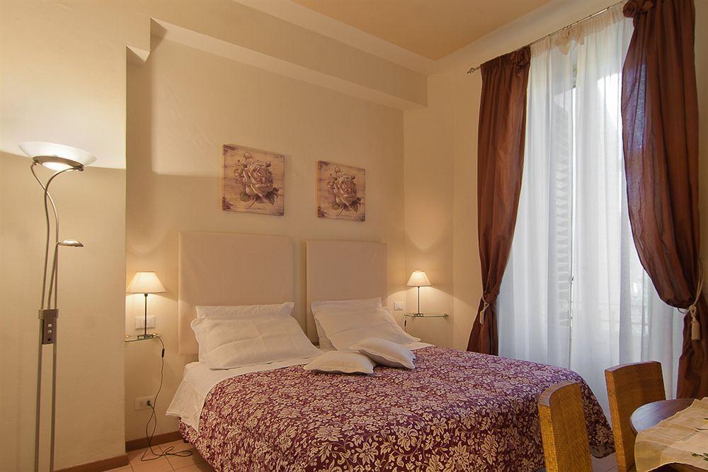 Bed&Bed Cassia Bed & Breakfast Florence Exterior photo